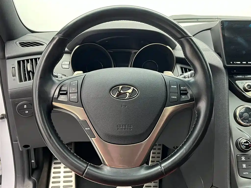 Hyundai Genesis Coupe 2014 2012 2.0T Automatic Elegant Edition