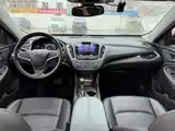 Photo 8 - Chevrolet Malibu XL