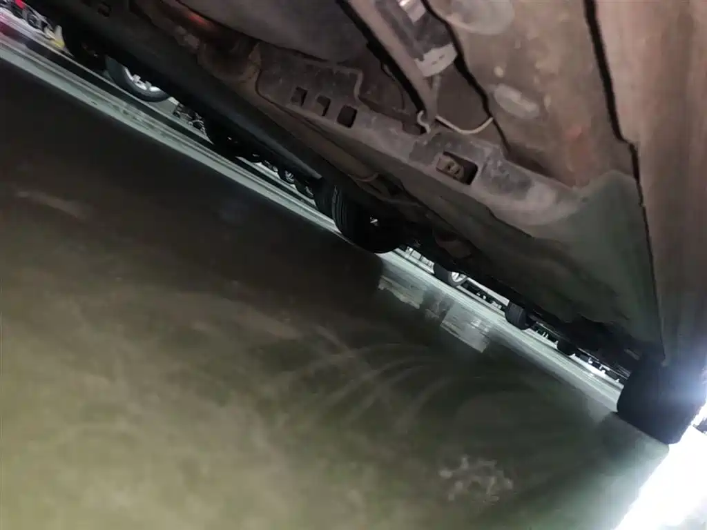 Volkswagen Polo 2016 1.4L Automatic Trend фото 4
