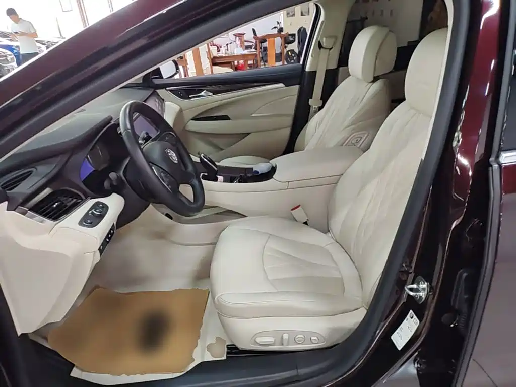 BUICK LACROSSE