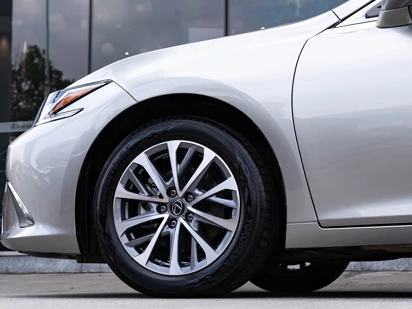 LEXUS ES
