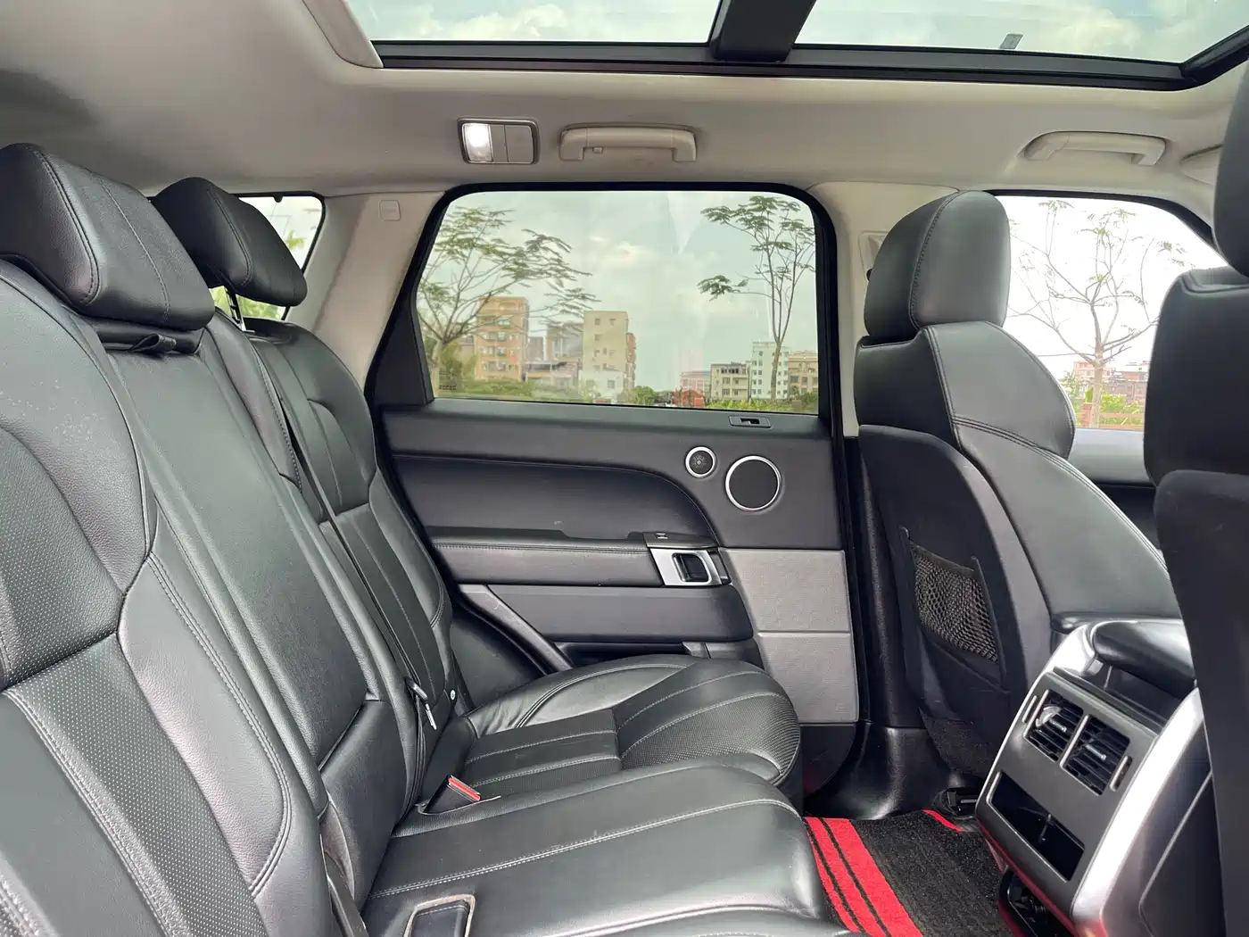 Land Rover Range Rover Sport 2017 3.0 SC V6 SE фото 14