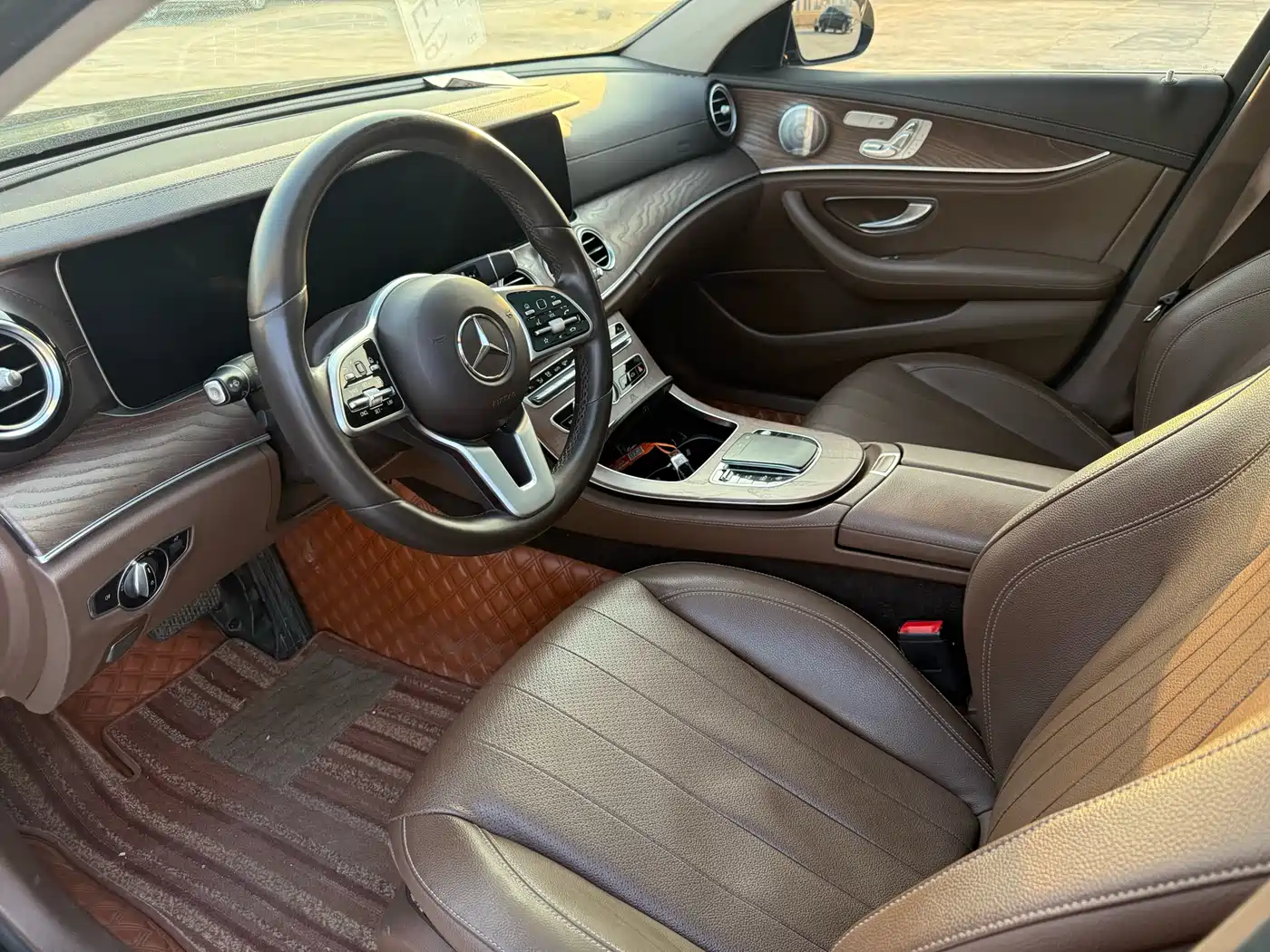 Mercedes-Benz E-Class 2020 E 300 L Fashion фото 4