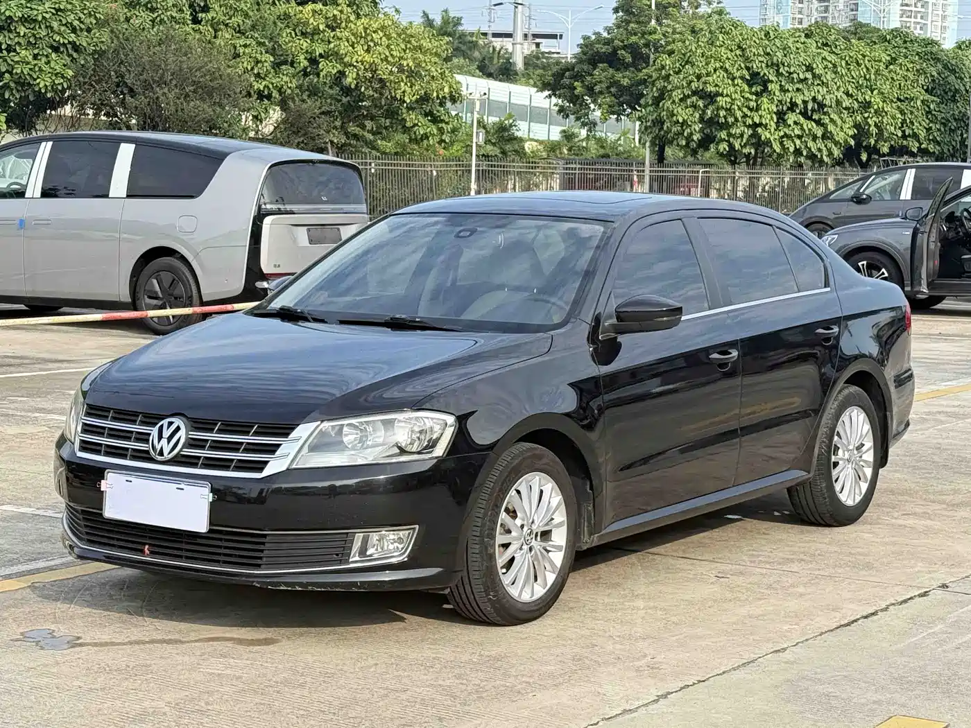 Volkswagen Lavida 2013 Facelift 1.4TSI DSG Luxury