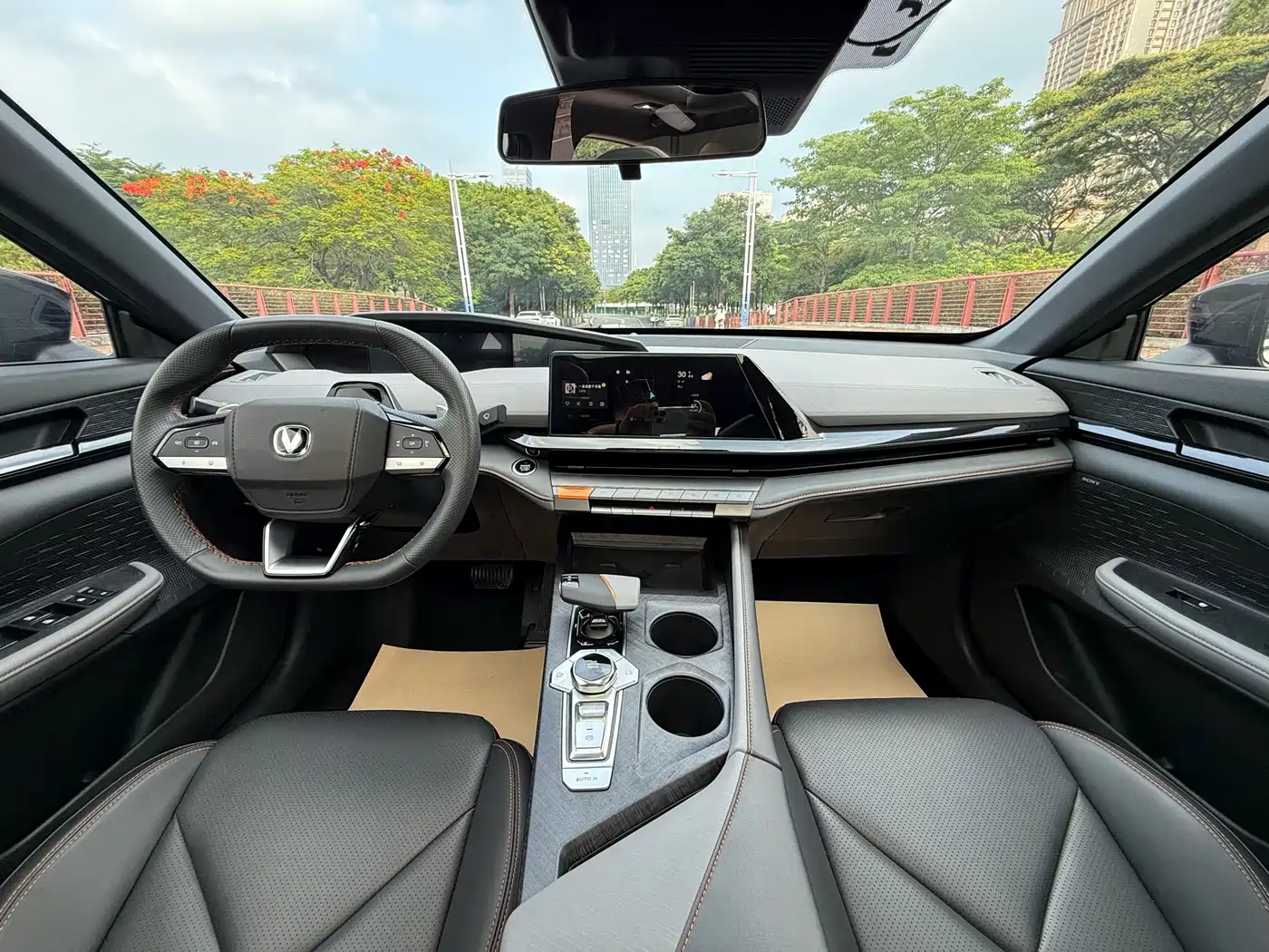 CHANGAN UNI-V