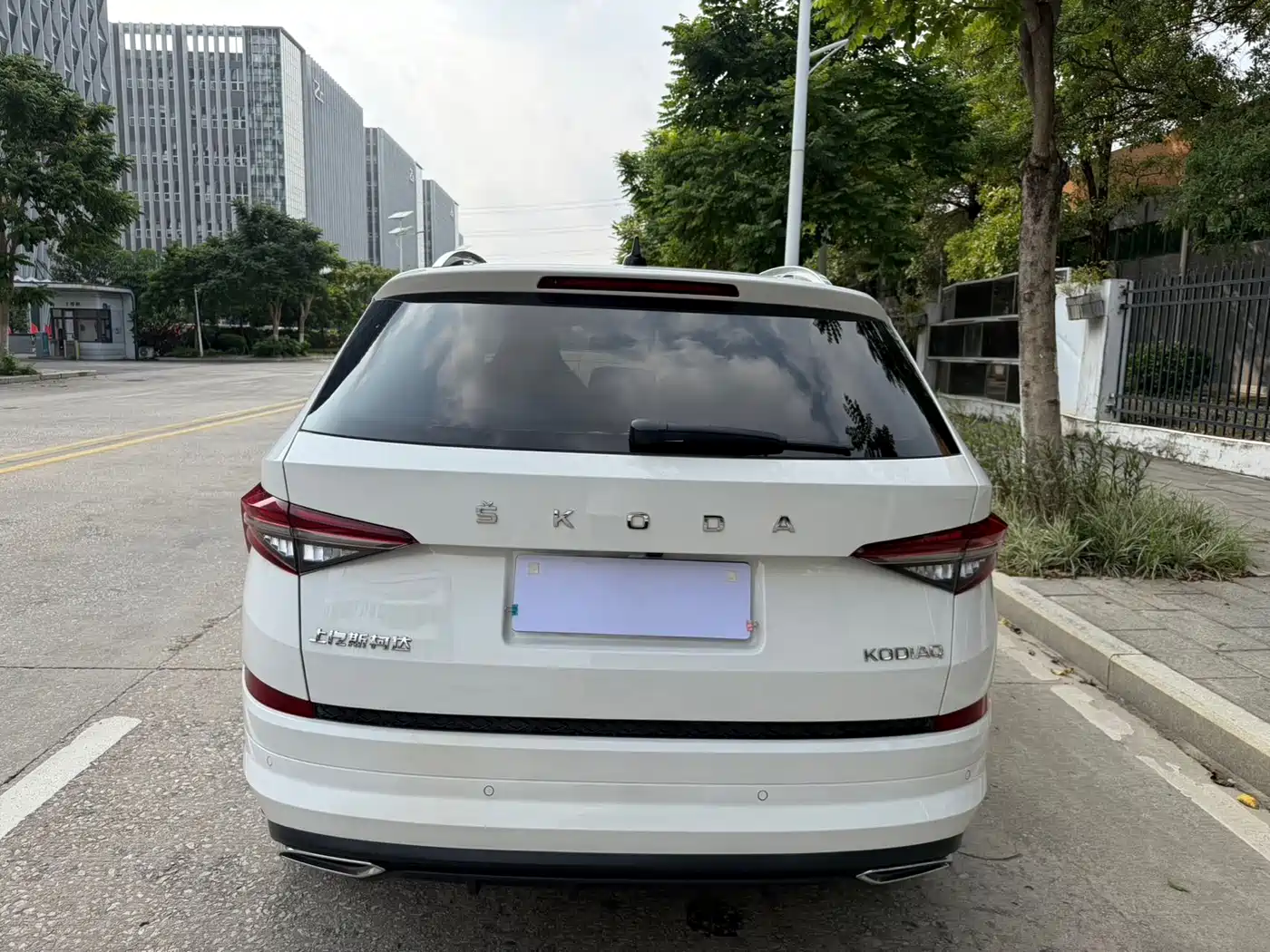 Škoda Kodiaq 2023 2022 TSI330 7-Seater FWD Luxury Edition