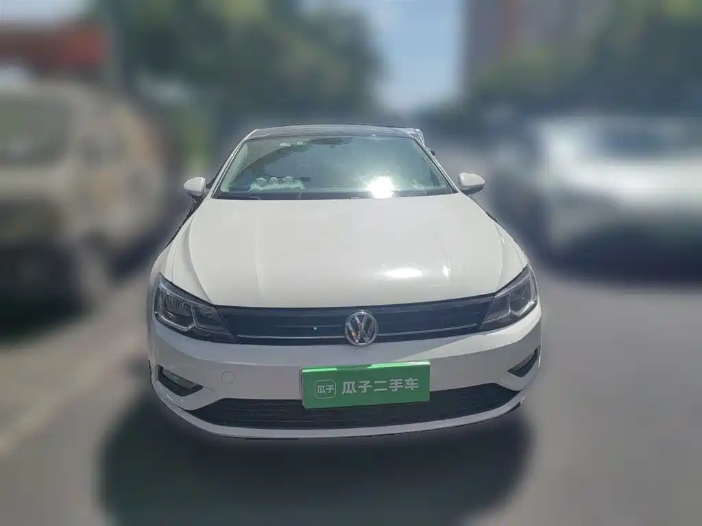 Volkswagen Lamando 2015 230TSI DSG Style фото 24