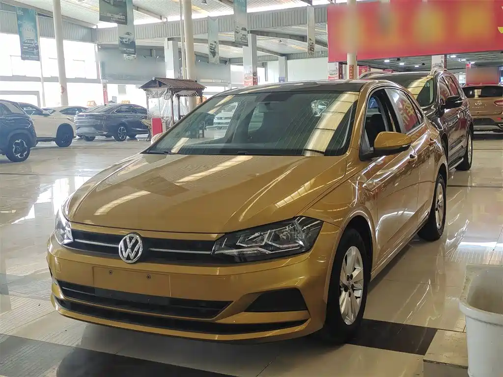 VOLKSWAGEN POLO