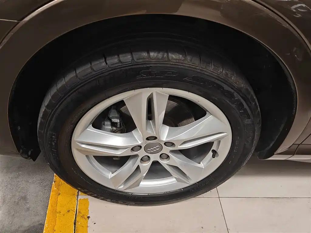 Audi Q3 2017 35 TFSI Style фото 23