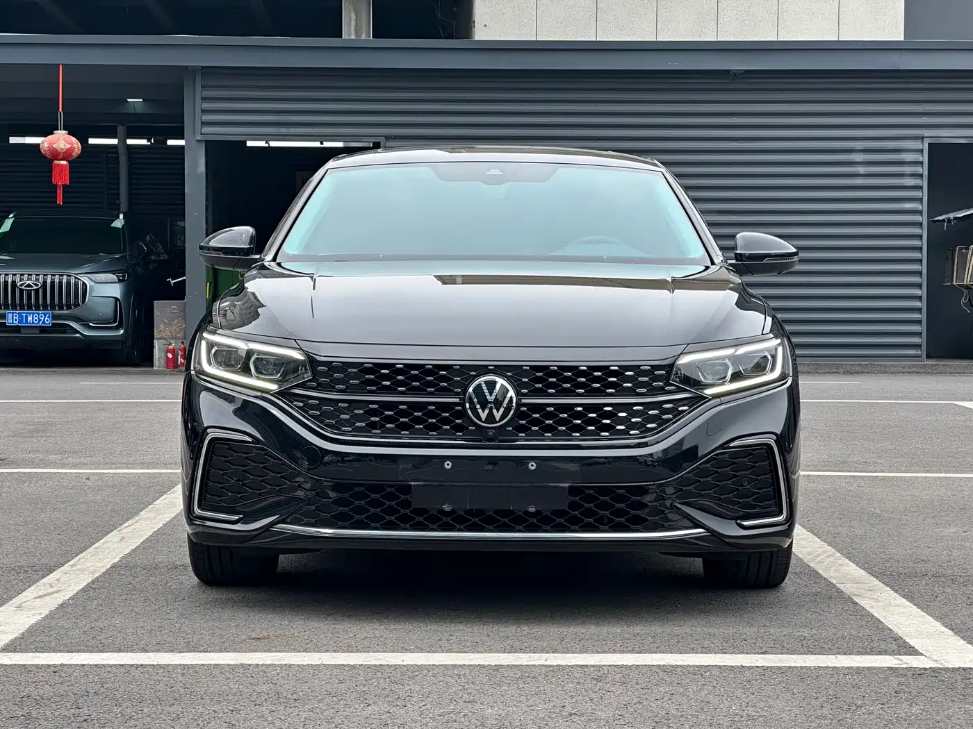Volkswagen Passat 2023 330TSI Starlight Luxury Edition фото 2