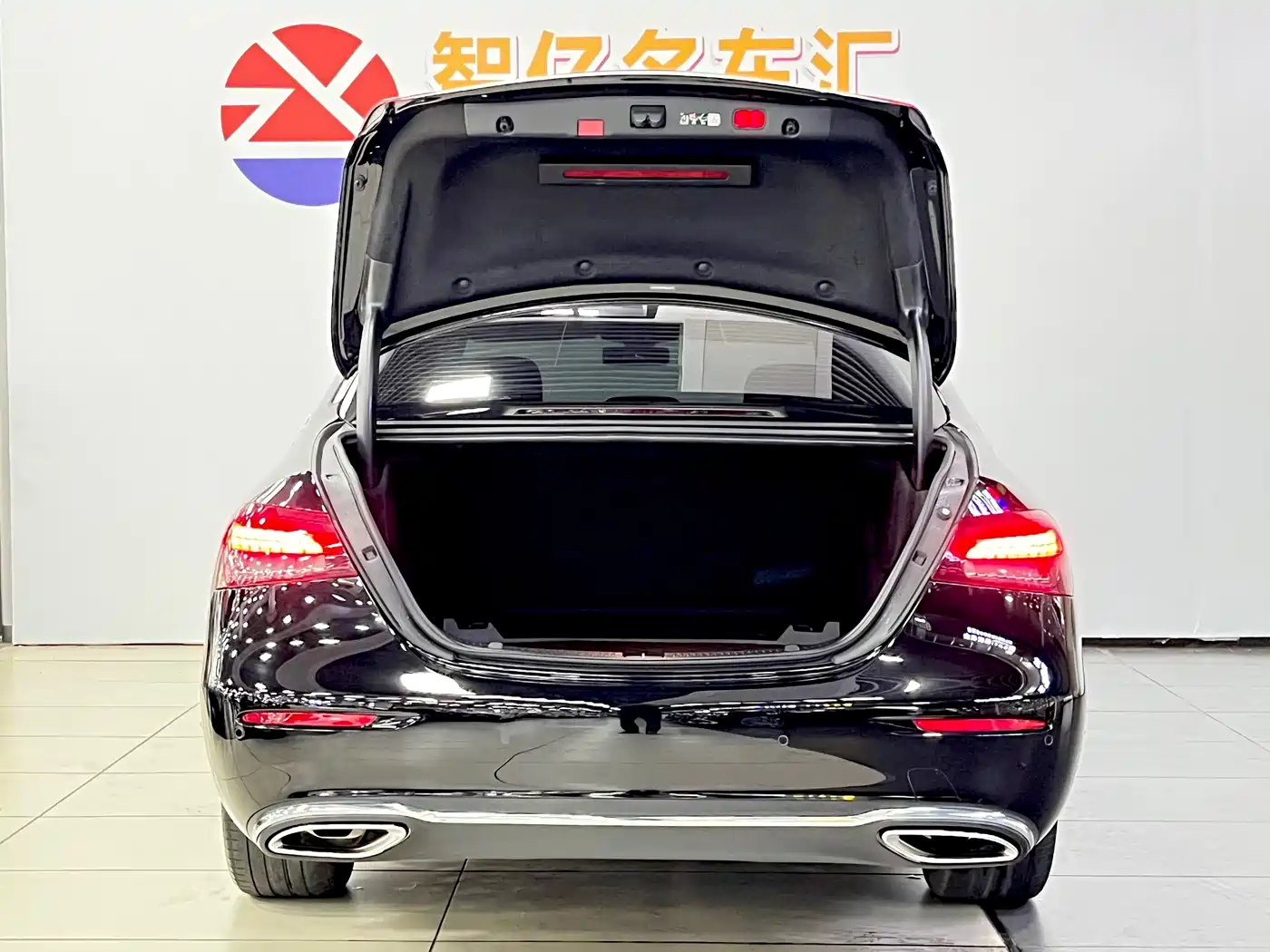 Mercedes-Benz E-Class 2023 Facelift E 300 L Luxury фото 13