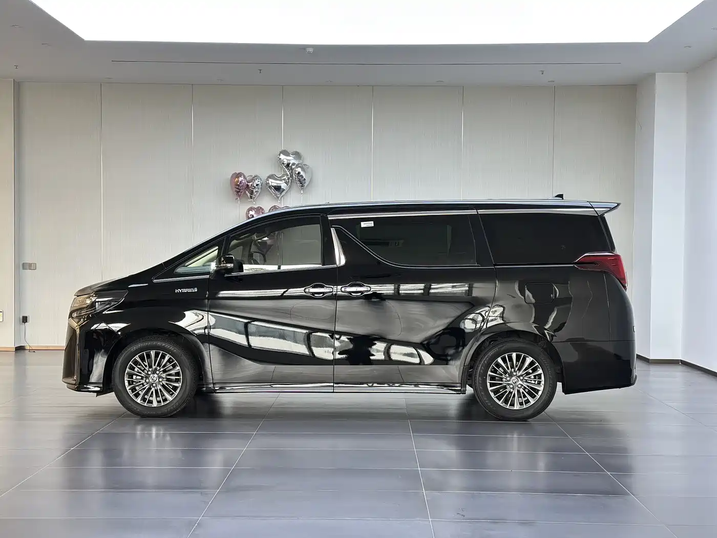 Toyota Alphard 2021 Hybrid 2.5L Ultimate фото 7