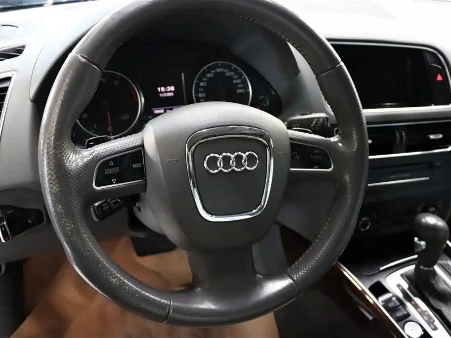 Audi Q5 (Import) 2010 3.2FSI Sport фото 14