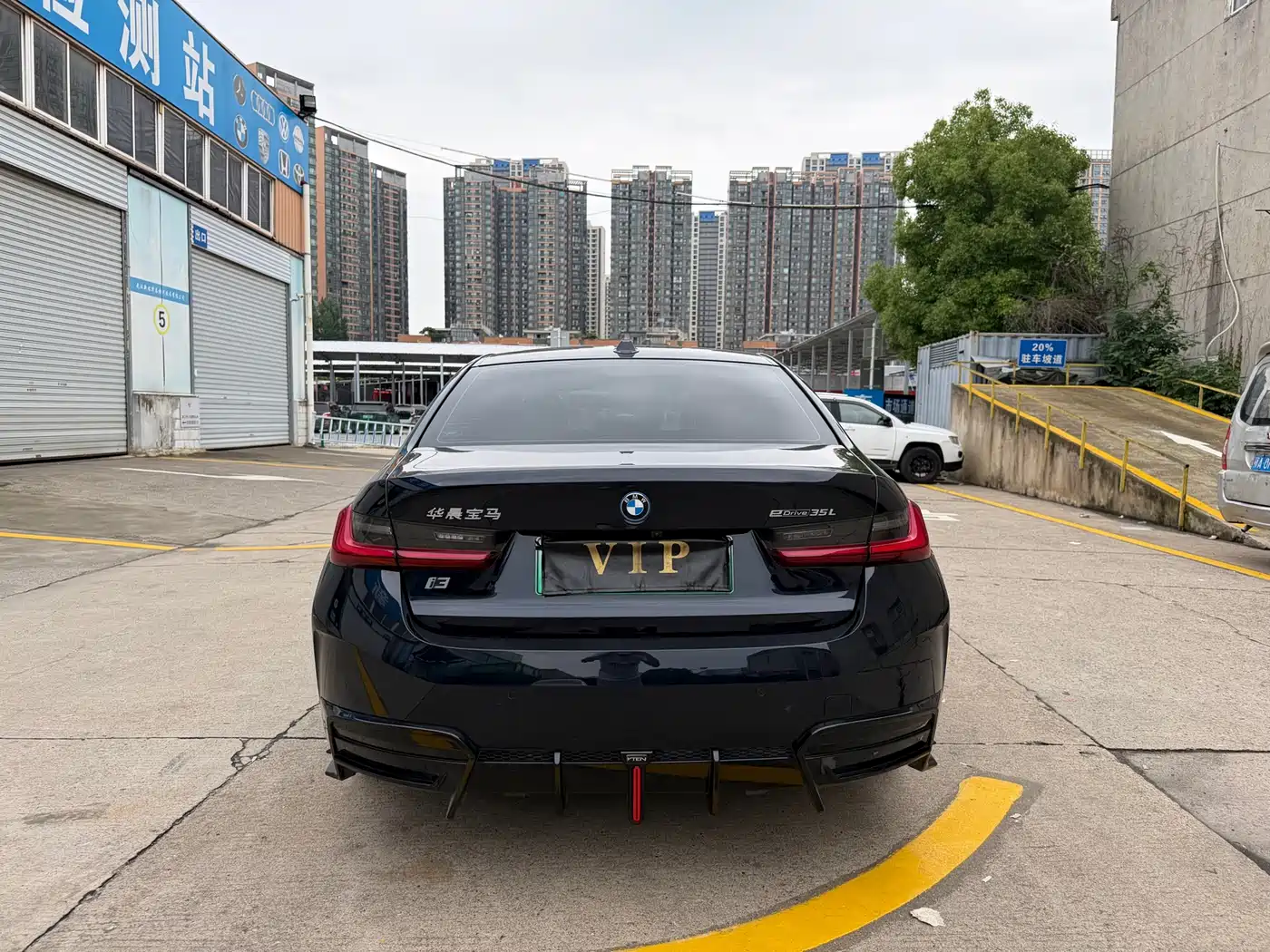 BMW i3 2024 eDrive 35 L фото 14