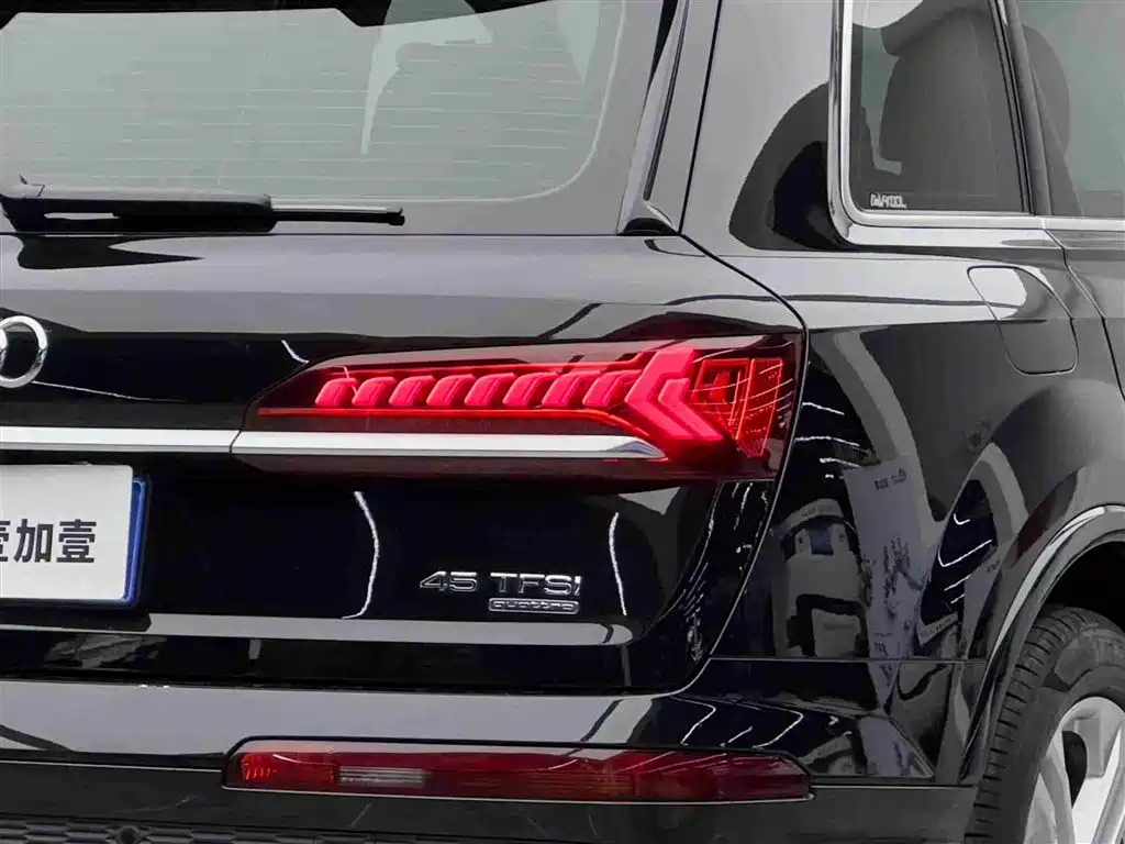 Audi Q7 2023 45 TFSI quattro S line Sport фото 19