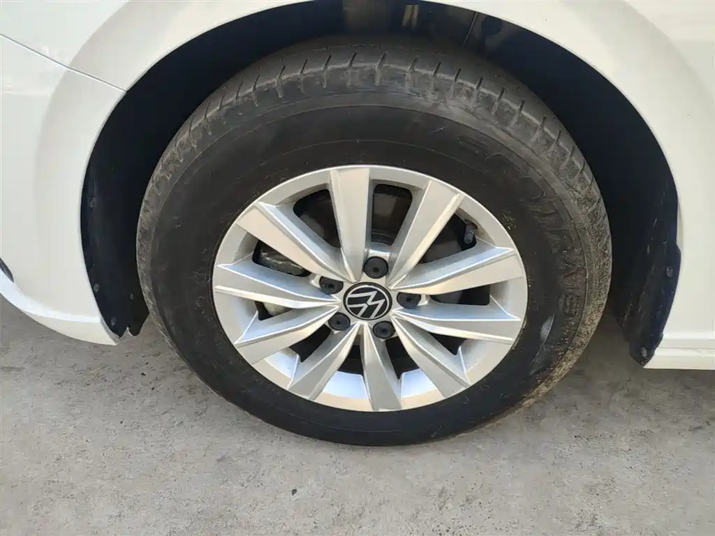 Volkswagen Lavida 2024 Model 1.5L Automatic Delight Edition фото 23