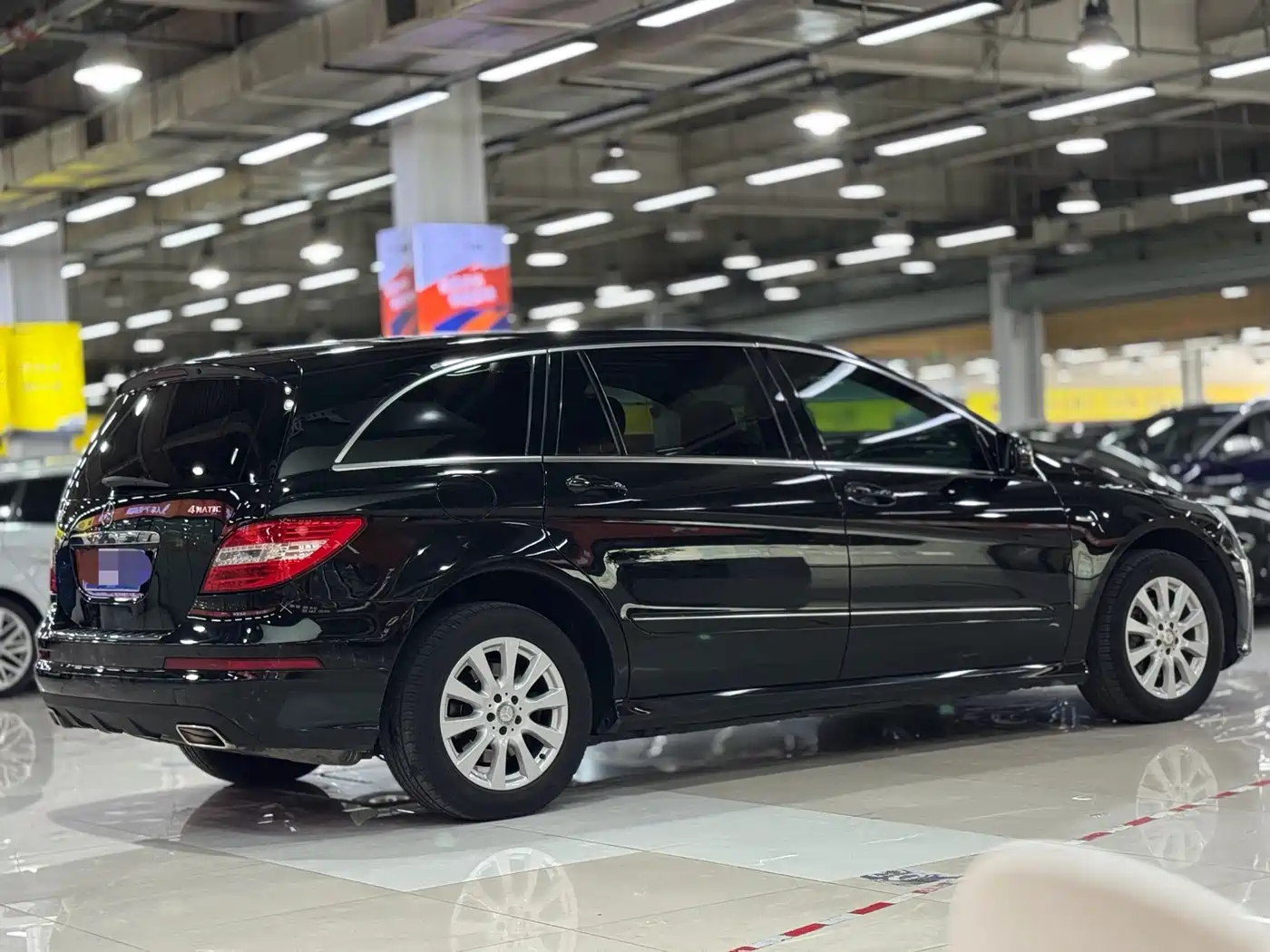 Mercedes-Benz R-Class 2017 R 320 4MATIC Business Collector's Edition фото 5