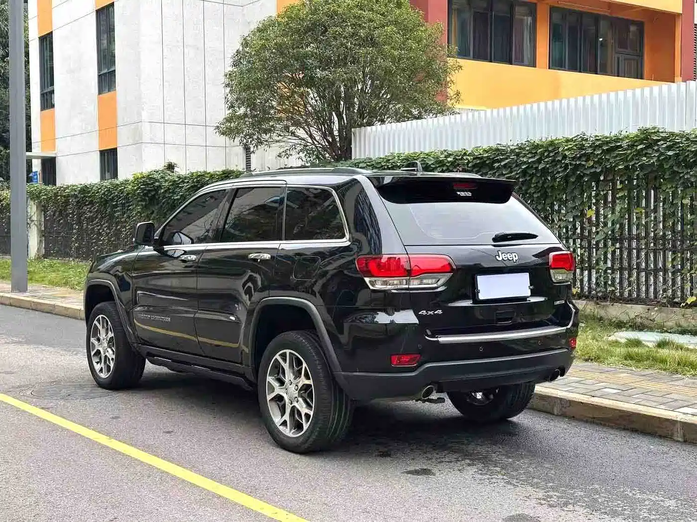 JEEP GRAND CHEROKEE
