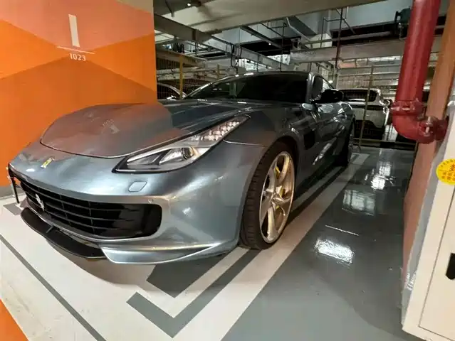  Ferrari GTC4Lusso 2017 3.9T V8