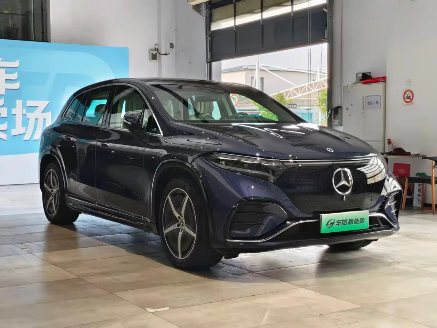 MERCEDES-BENZ EQS SUV