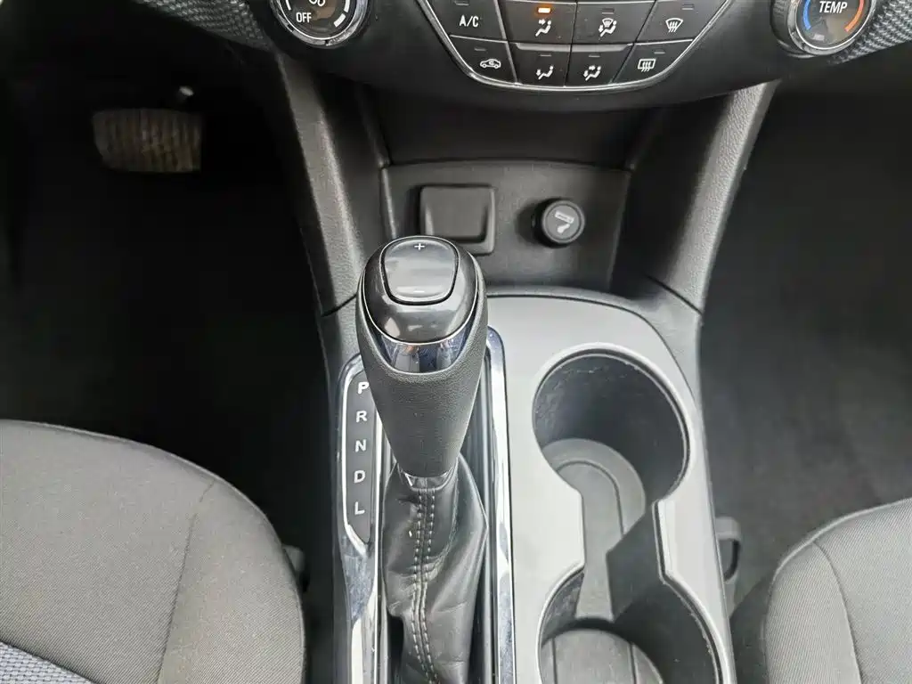 Chevrolet Cruze 2018 320 Automatic Pioneer Sunroof Edition фото 13