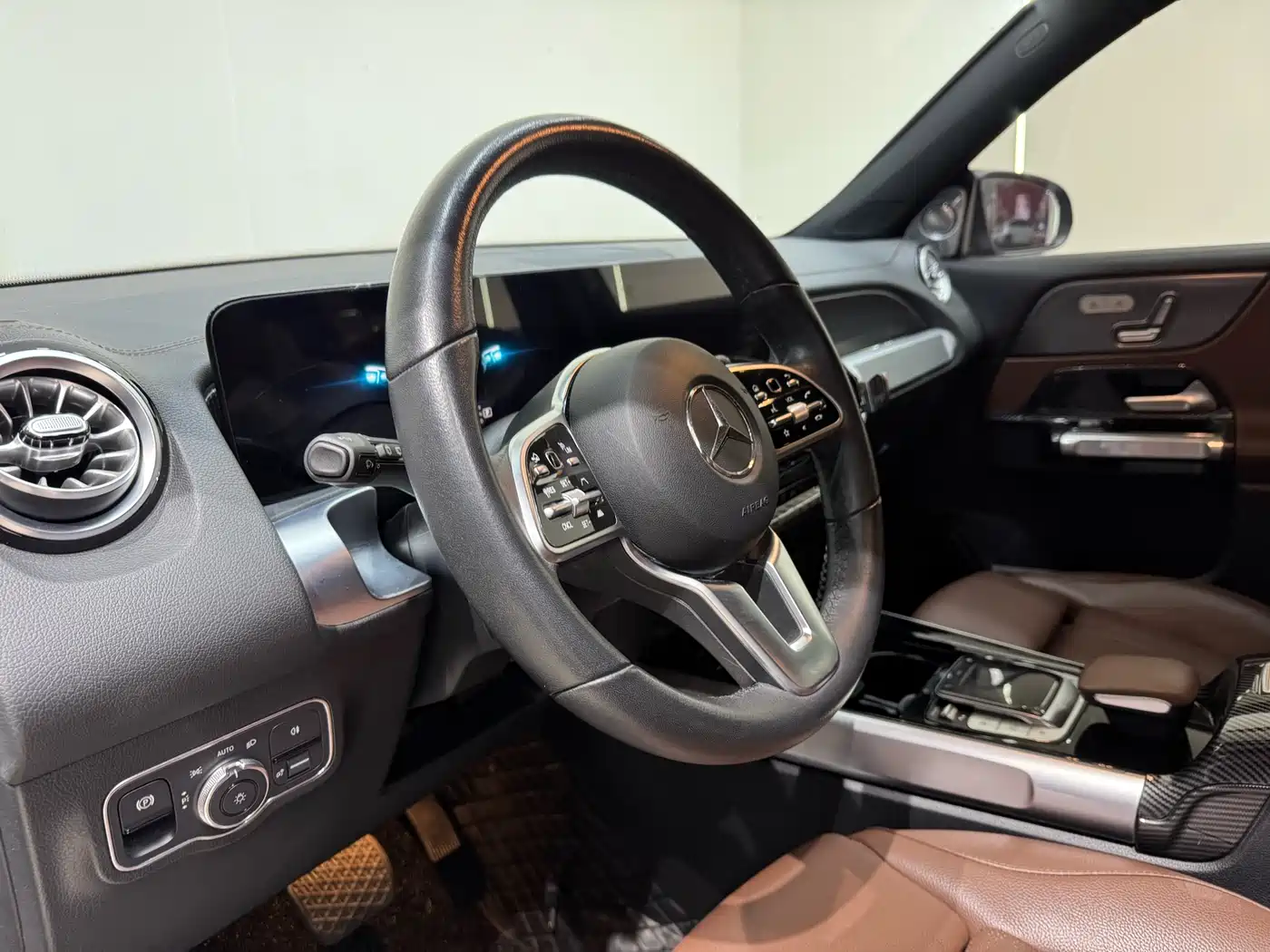 Mercedes-Benz GLB 2023 GLB 220 Style фото 12