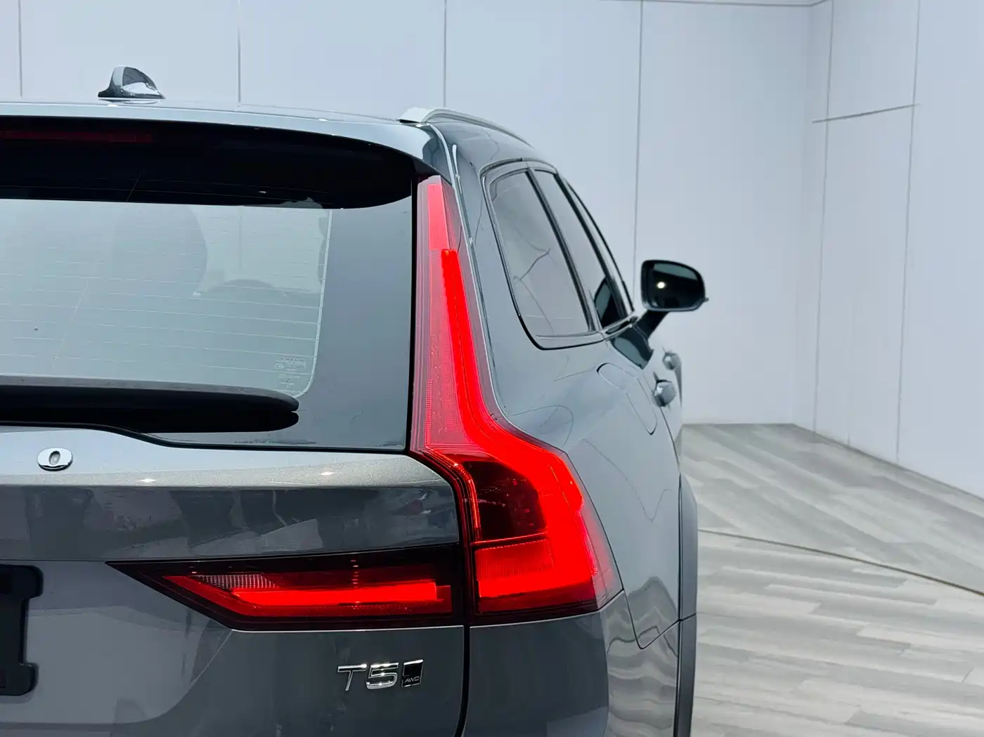 Фото 27 - Volvo V90