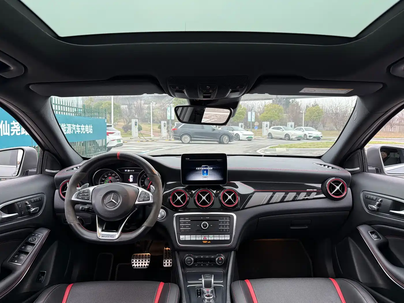 Mercedes-Benz GLA AMG 2017 AMG GLA 45 4MATIC фото 9