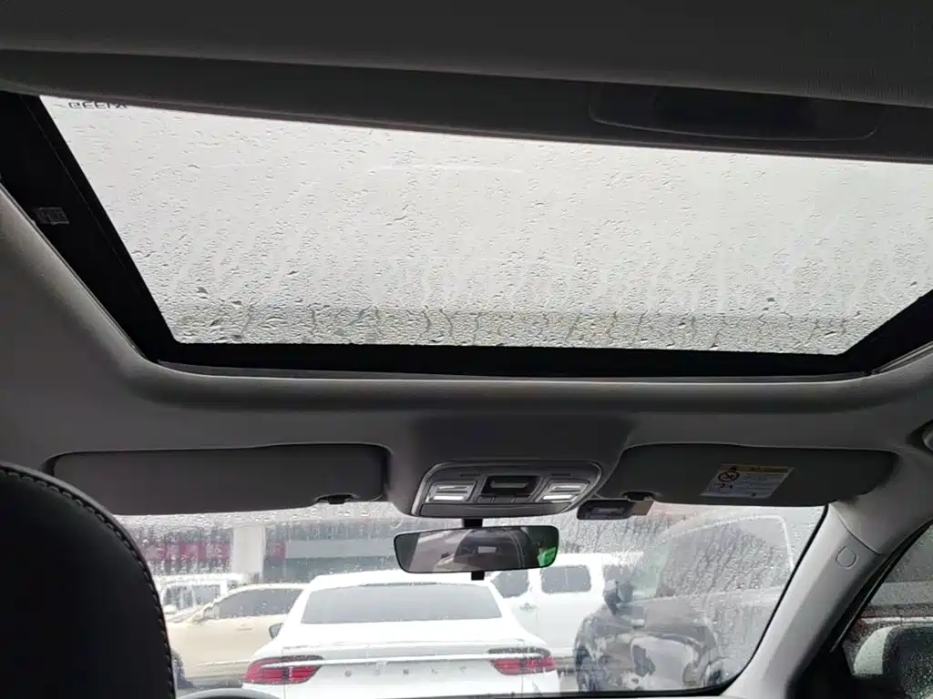 Photo 18 - Geely Emgrand GL