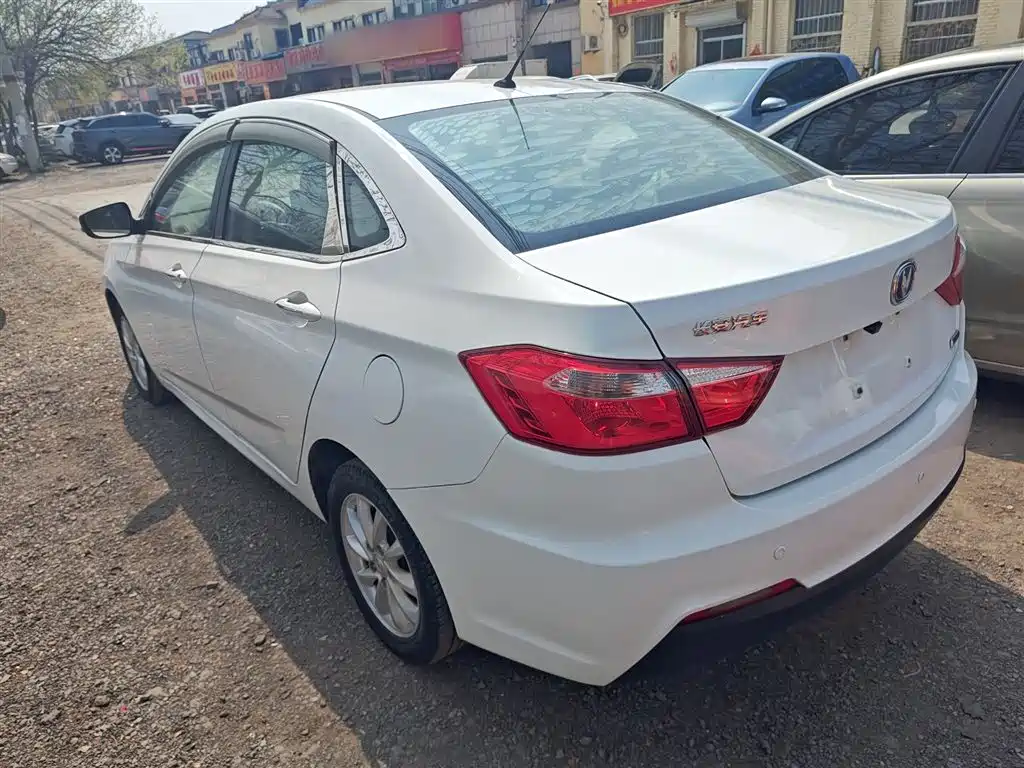 Changan Yuexiang V7 2017 2016 1.6L Manual Fashion Version China V