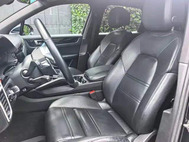Porsche Cayenne New Energy 2019 Cayenne E-Hybrid 2.0T — фото 4