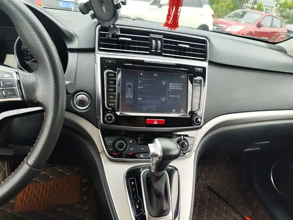 Haval H6 2015 Sport 1.5T Automatic 2WD Luxury фото 10