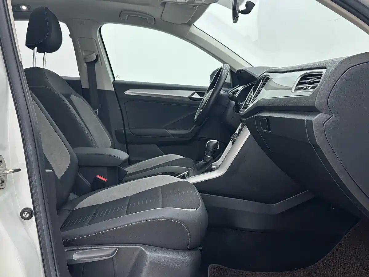 Volkswagen T-Roc, миниатюра 9