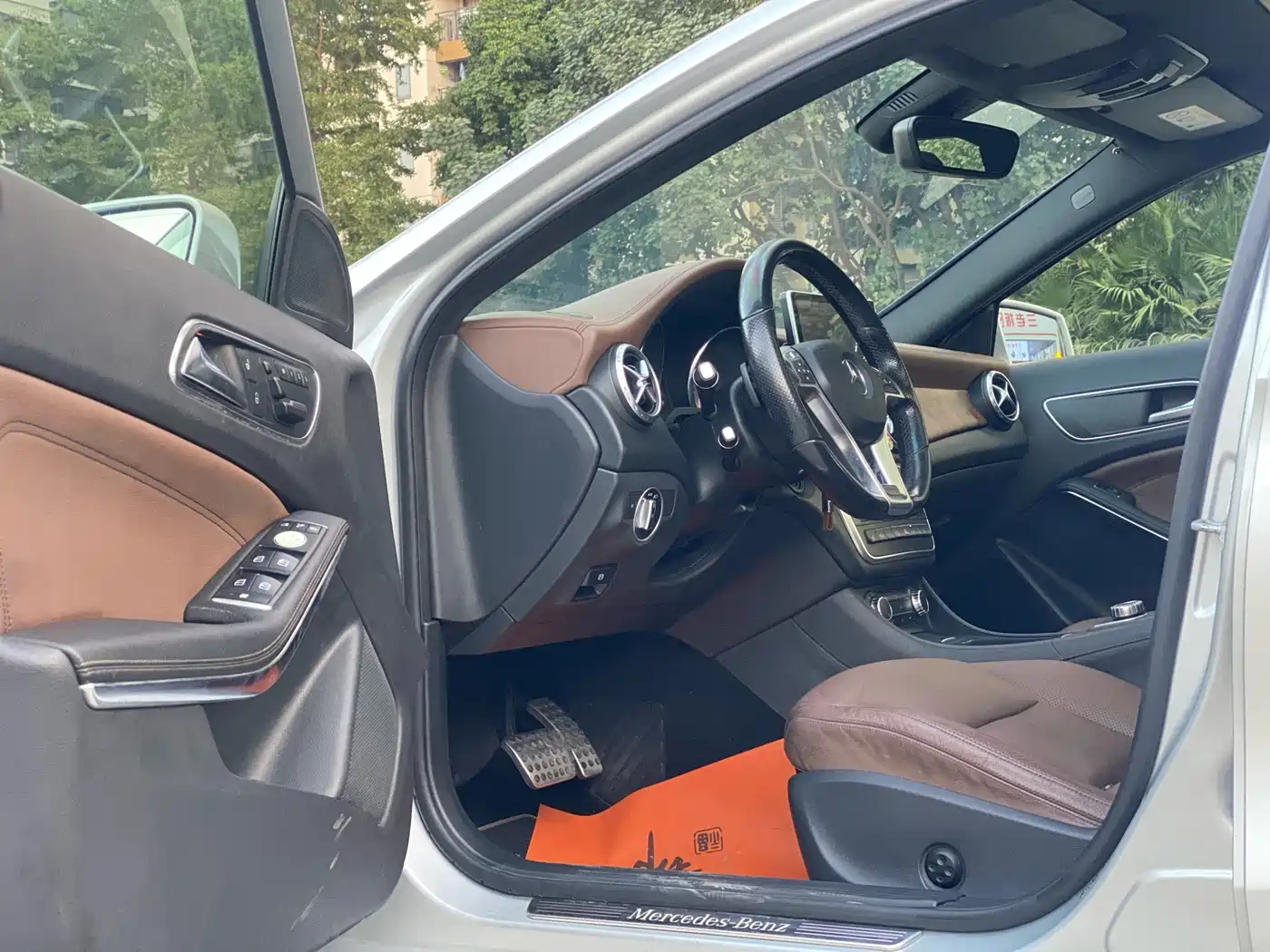 Mercedes-Benz GLA (Import) 2015 GLA 260 4MATIC фото 10