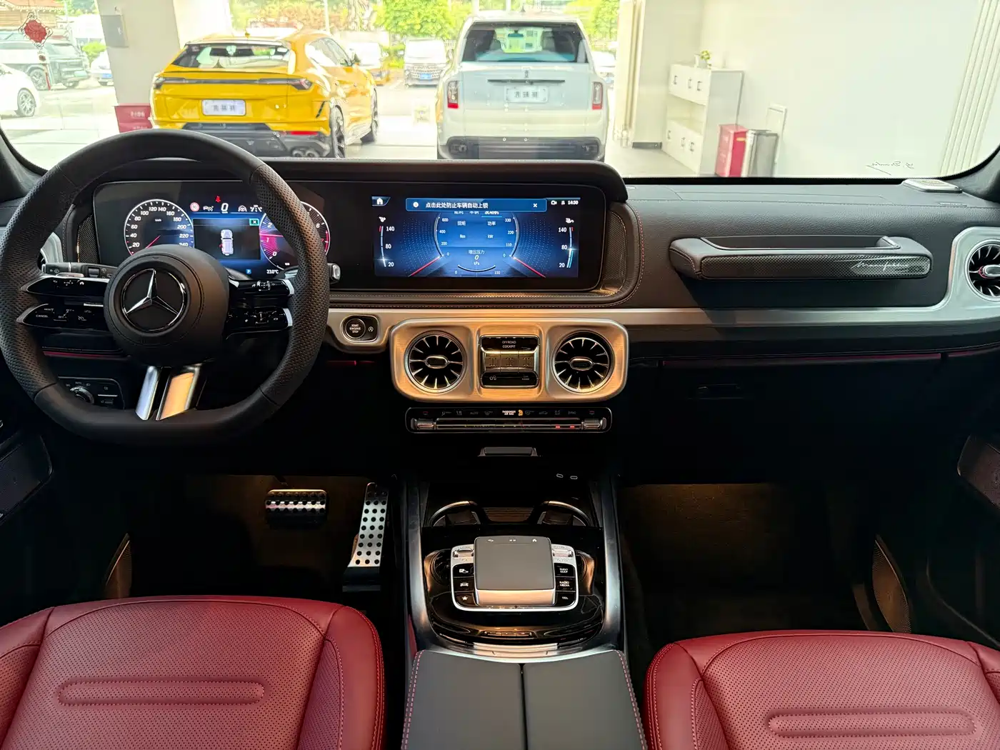 Mercedes-Benz G-Class 2025 G 500 фото 12