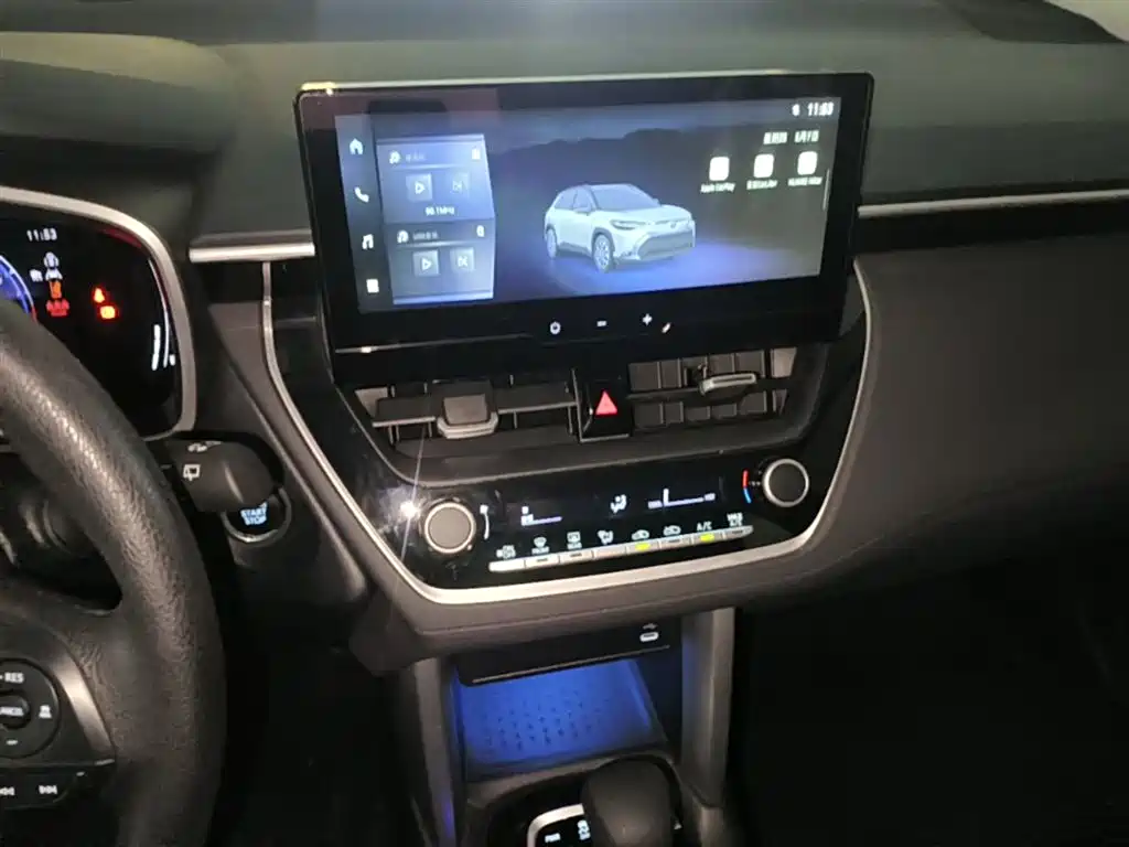 Toyota Frontlander 2023 2.0L CVT Luxury Edition фото 20