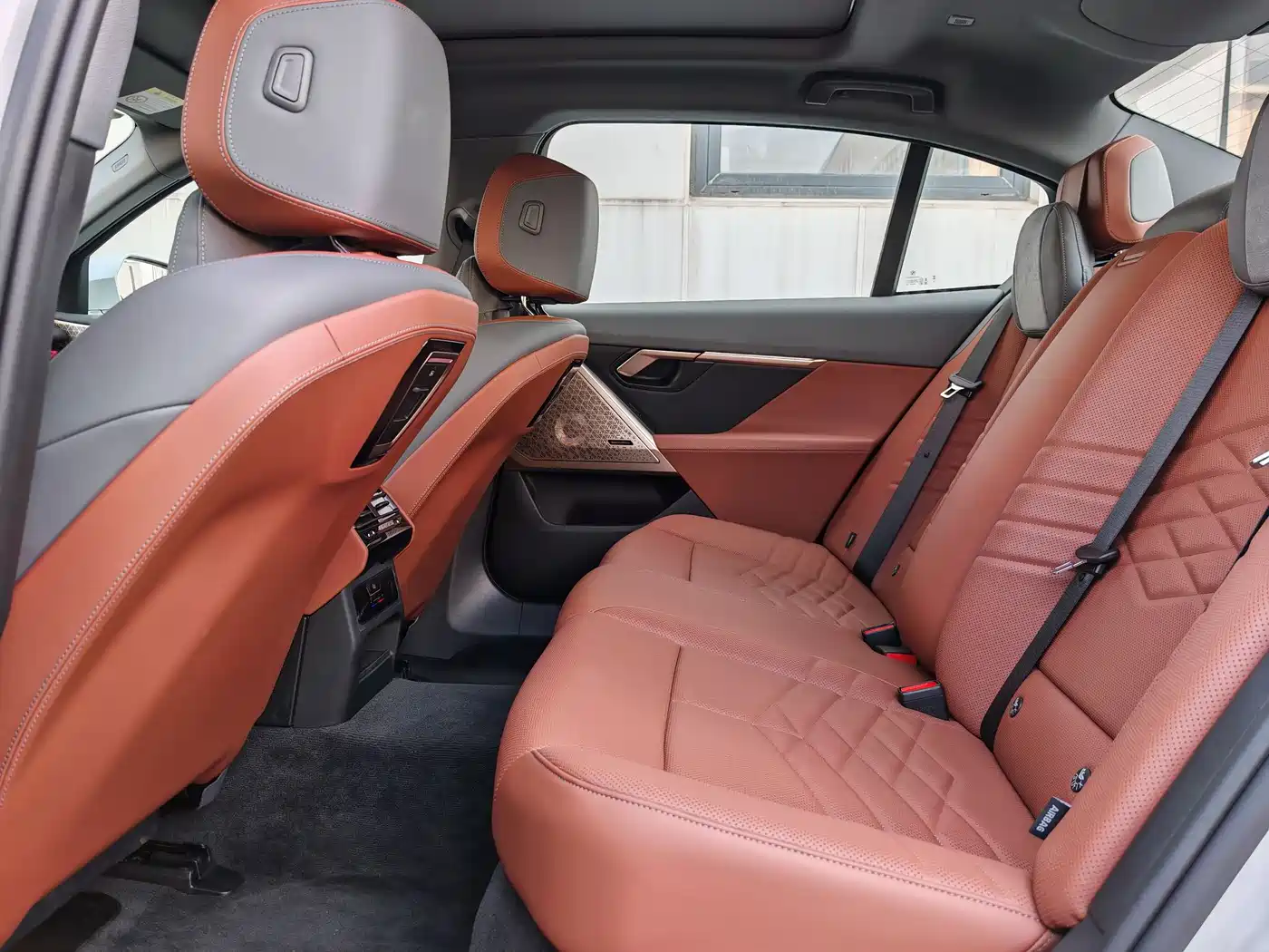 BMW i5 2025 xDrive 50L M Sport Package фото 16