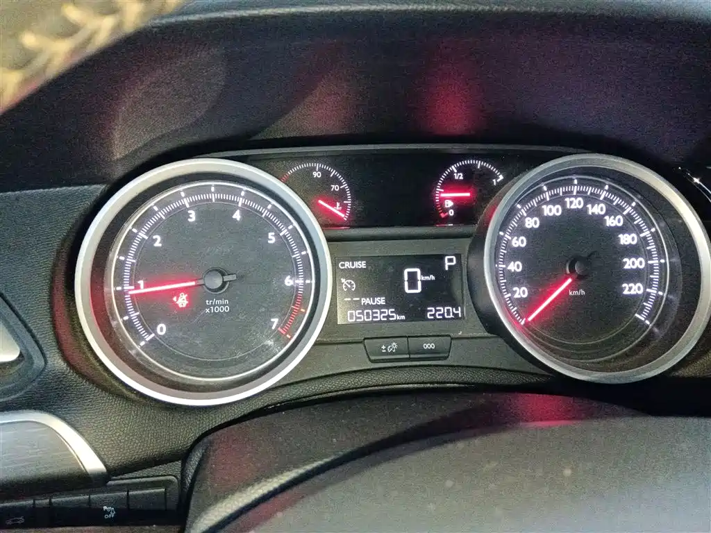 Peugeot 408 2014 1.8L Automatic Luxury Edition фото 12