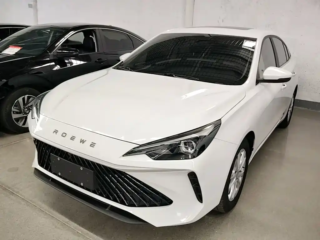Фото 2 - Roewe i5