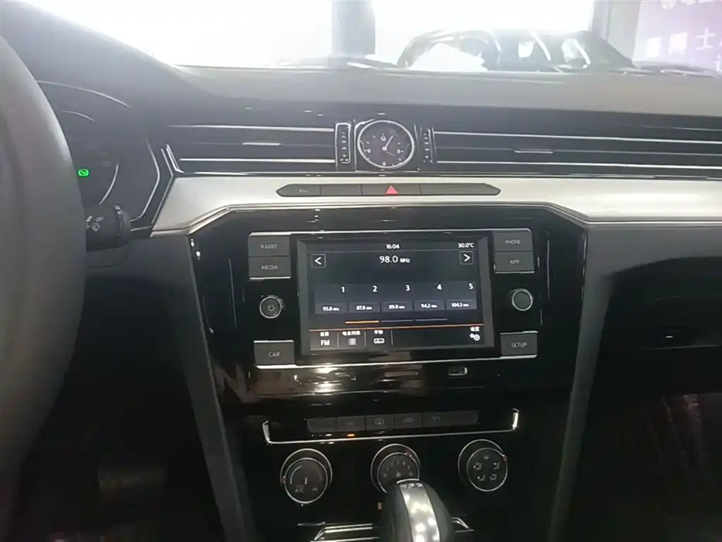 Volkswagen Magotan 2018 280TSI DSG Leading фото 13