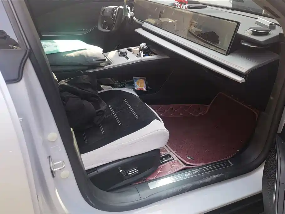 GEELY GALAXY GALAXY E8