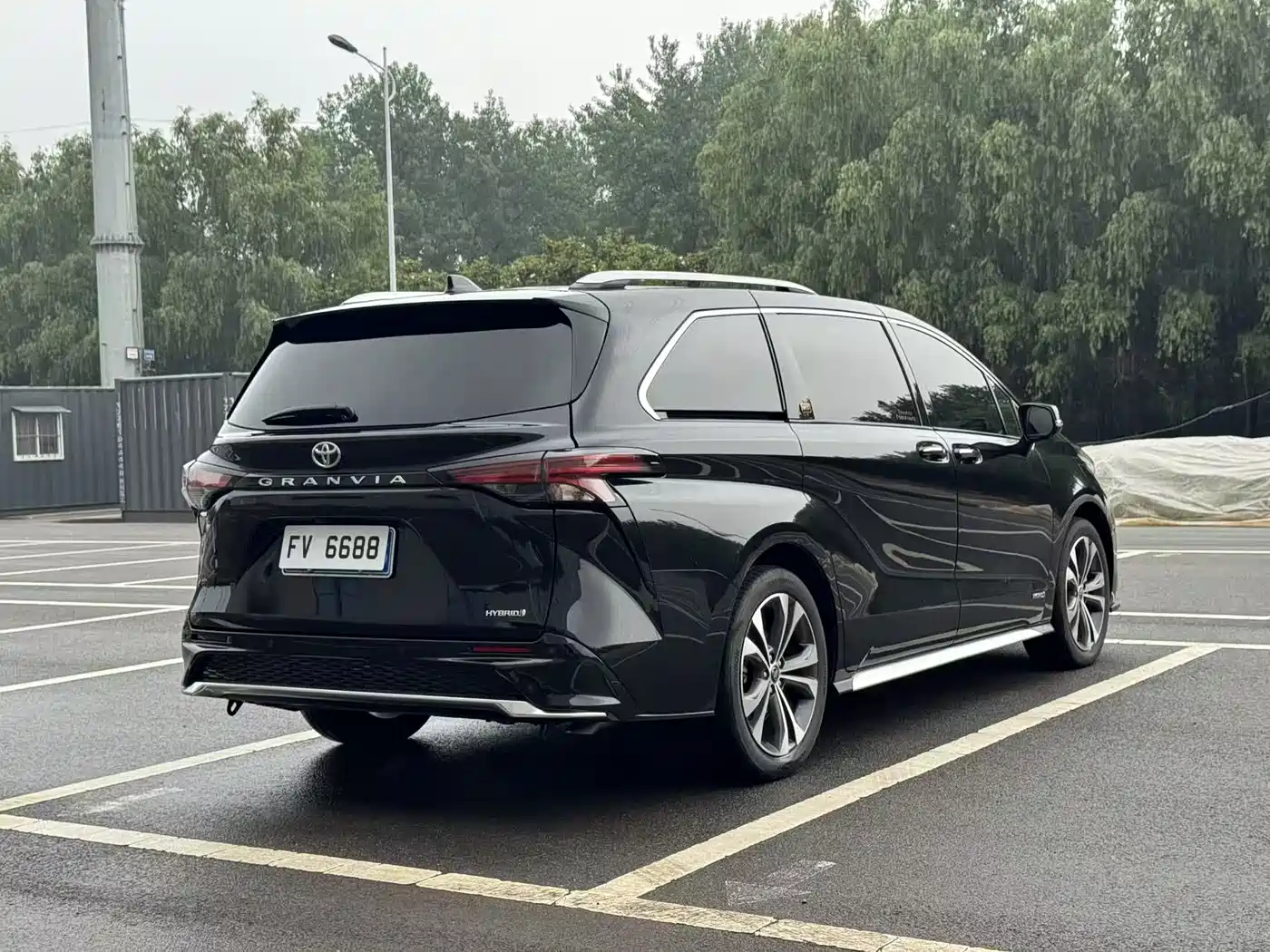 Toyota Granvia 2023 2.5L Hybrid Flagship VIP Edition фото 6