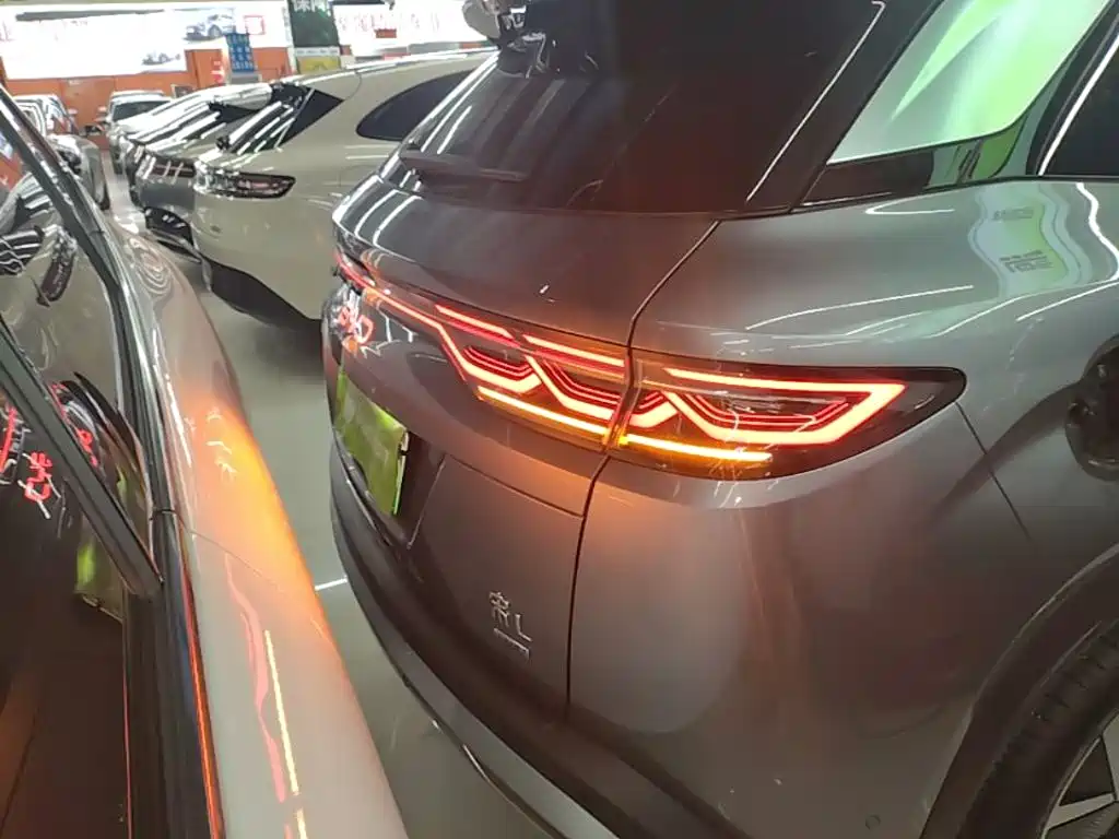 BYD Song L DM-i 2026 2026 DM-i Intelligent Driving Edition 135KM Base Model