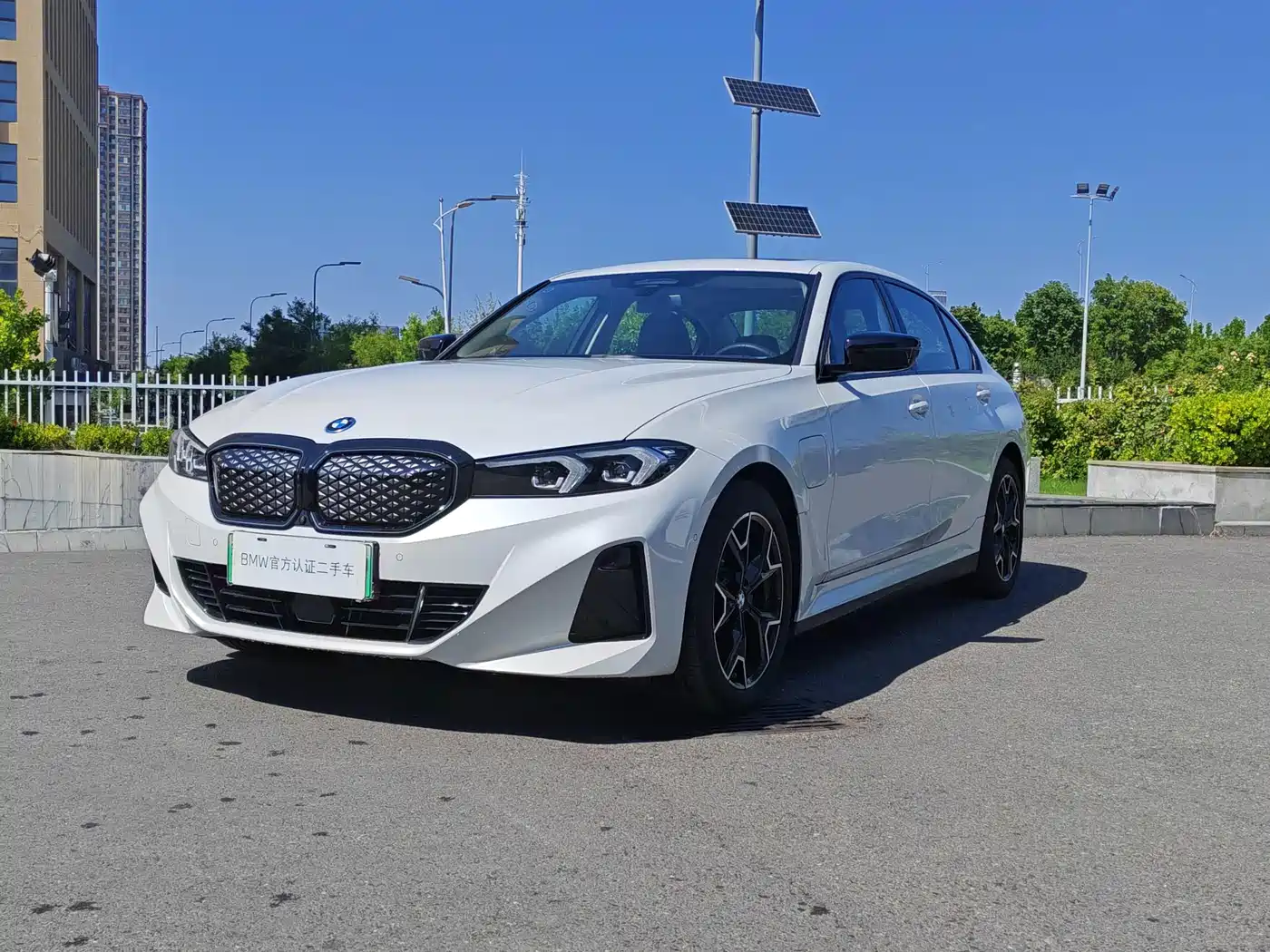 BMW i3 2025 2025 eDrive 40 L Shadow Night Package
