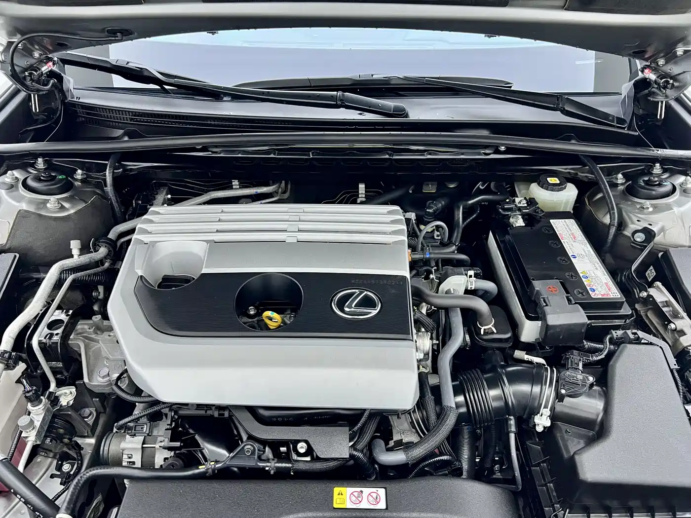 Lexus ES 2021 200 Excellence Edition фото 11