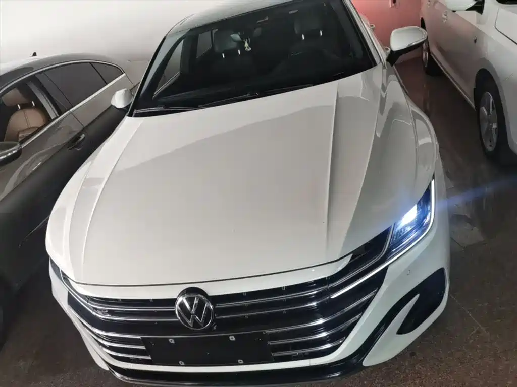 Volkswagen FAW-Volkswagen CC 2021 330TSI Dazzle Edition фото 3