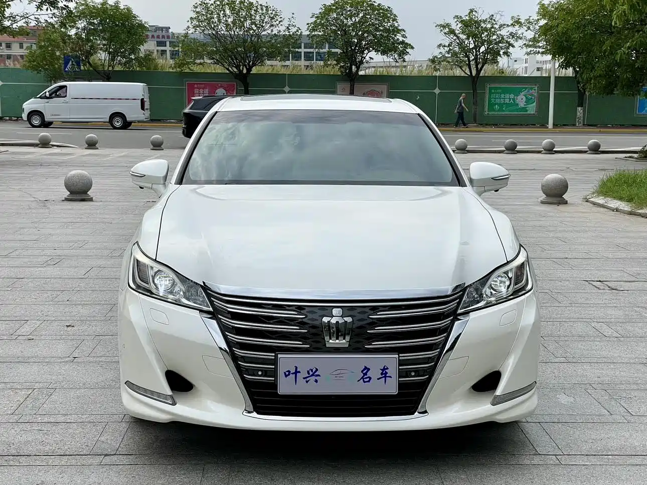 Toyota Crown 2015 2.0T Fashion фото 2