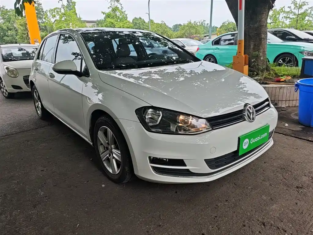 Volkswagen Golf 2015 1.4TSI Automatic Luxury фото 4