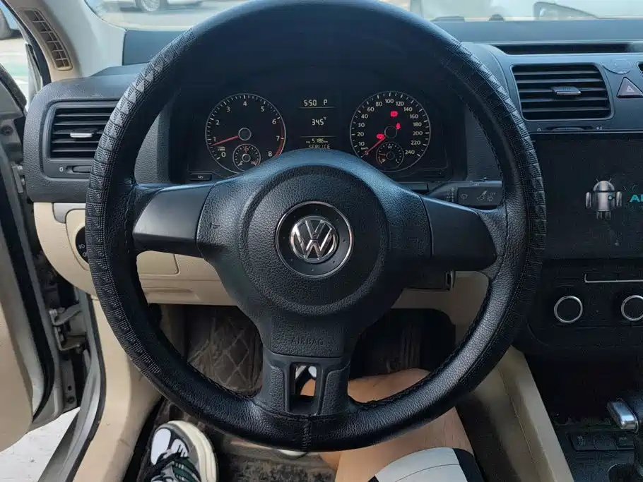 Volkswagen Sagitar 2011 2011 1.6L Auto Comfort