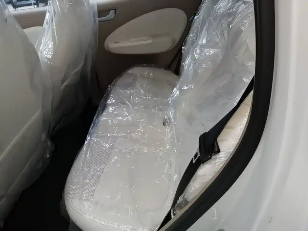Wuling Motors Hongguang MINIEV 2025 4-Door Advanced 17